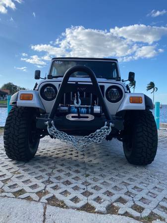 2005 Jeep Wrangler 4WD - cars & trucks - by owner - vehicle... for sale in Bradenton, FL – photo 2