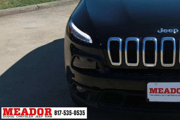 2018 Jeep Cherokee Latitude Plus - Must Sell! Special Deal!! for sale in Burleson, TX – photo 9