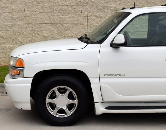 Frost White 2003 GMC Yukon Denali XL - NC Truck - All Service for sale in Raleigh, NC – photo 23