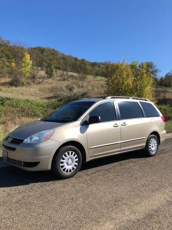 2004 Toyota Sienna for sale in Roseburg, OR – photo 13