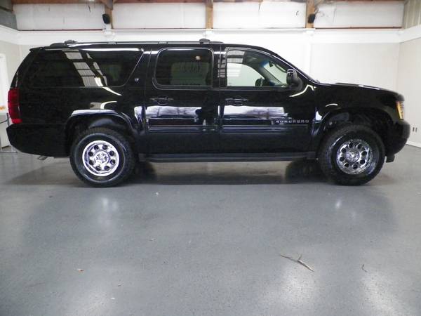 2013 Chevrolet Suburban LT 4X4 - cars & trucks - by dealer - vehicle... for sale in Norman, OK – photo 2