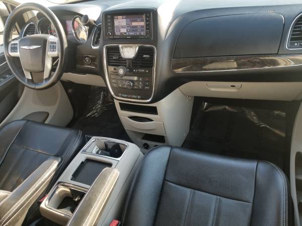 //2013 Chrysler Town and Country//1-Owner//New Tires//DVD//Must See// for sale in Marysville, CA – photo 22