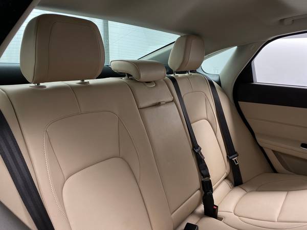2016 Jag Jaguar XF XF 3.5t Premium Sedan 4D sedan White - FINANCE -... for sale in Atlanta, CA – photo 20