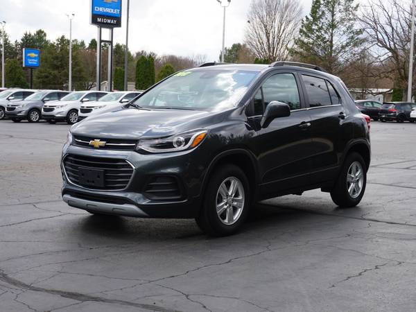 2017 Chevrolet Chevy Trax LT - - by dealer - vehicle for sale in Plainwell, MI – photo 4