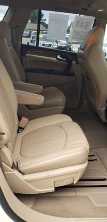 **ALL-WHEEL DRIVE!! 2010 Buick Enclave AWD 4dr CXL w/2XL for sale in Chesaning, MI – photo 22