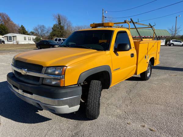 2004 Chevy Silverado 2500HD 4x4 CNG Utility Bed - cars & trucks - by... for sale in Broken Arrow, OK – photo 3