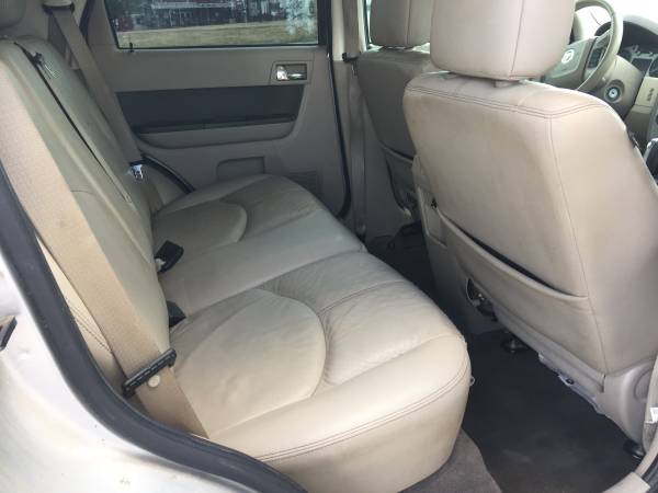 2010 Mercury Mariner One Owner Clean Carfax for sale in Austin, TX – photo 9