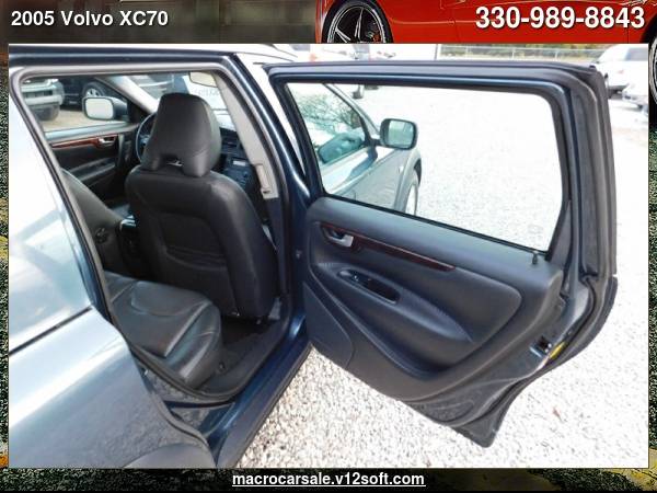 2005 Volvo XC70 Base AWD 4dr Turbo Wagon with - cars & trucks - by... for sale in Akron, OH – photo 23