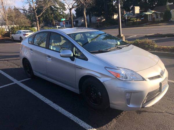 2013 Prius with low mileage - cars & trucks - by owner - vehicle... for sale in Settle, WA – photo 5