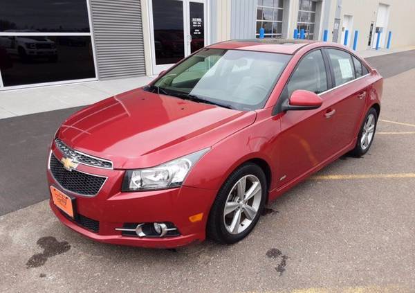 2012 Chevy Chevrolet Cruze LT with 2LT hatchback Red for sale in Thorp, WI – photo 2