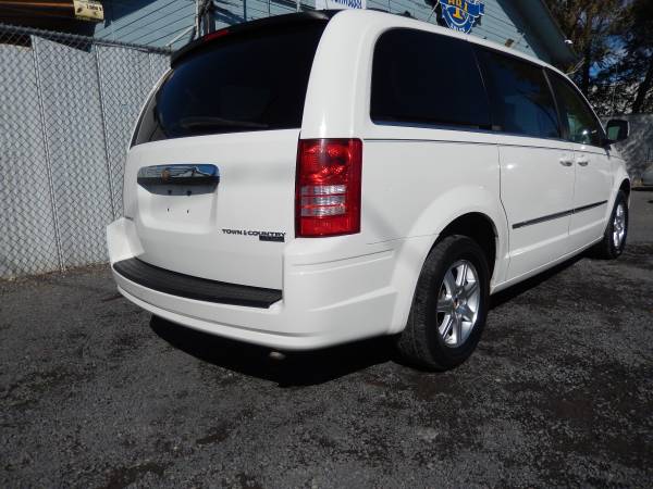 2009 CHRYSLER TOWN AND COUNTRY TOURING 3.8L V6 AUTO MINIVAN!!! for sale in Yakima, WA – photo 6