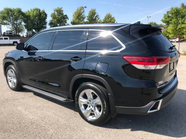 2019 TOYOTA HIGHLANDER LIMITED ONLY 8,500 MILES! 3RD ROW! LEATHER!... for sale in Norman, OK – photo 3