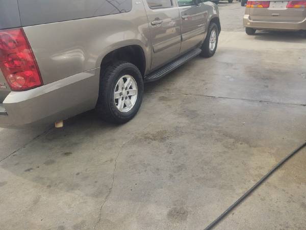 2007 GMC Yukon XL 2WD 4dr 1500 SLT - - by dealer for sale in New Orleans, LA – photo 20