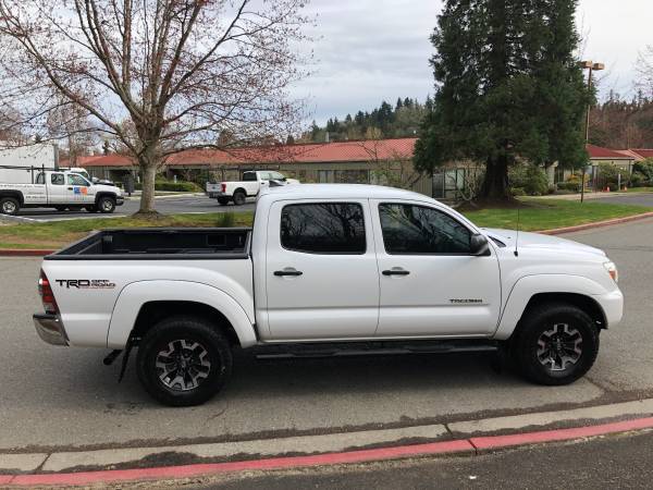 2012 Toyota Tacoma Double Cab SR5 TRD 4WD - Clean title, Auto for sale in Kirkland, WA – photo 4