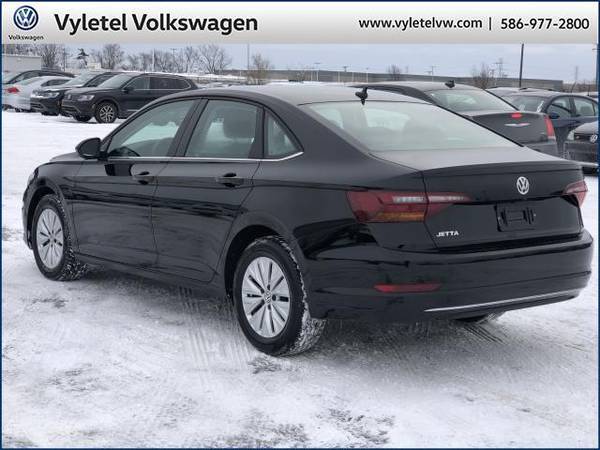2019 Volkswagen Jetta sedan S Auto w/SULEV - Volkswagen Black - cars for sale in Sterling Heights, MI – photo 4