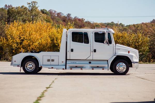WTB: FREIGHTLINER SPORTCHASSIS, SCHWALBE, WESTERN HAULER TRUCKS. -... for sale in Bloomington, SD – photo 6
