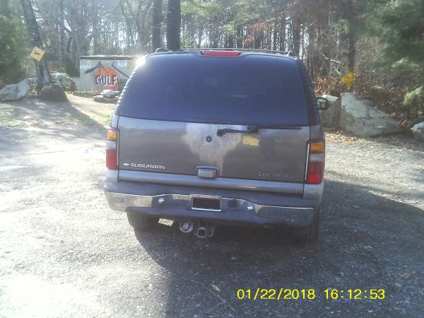 2002 chevy suburban one owner - cars & trucks - by owner - vehicle... for sale in Clinton, MA – photo 5