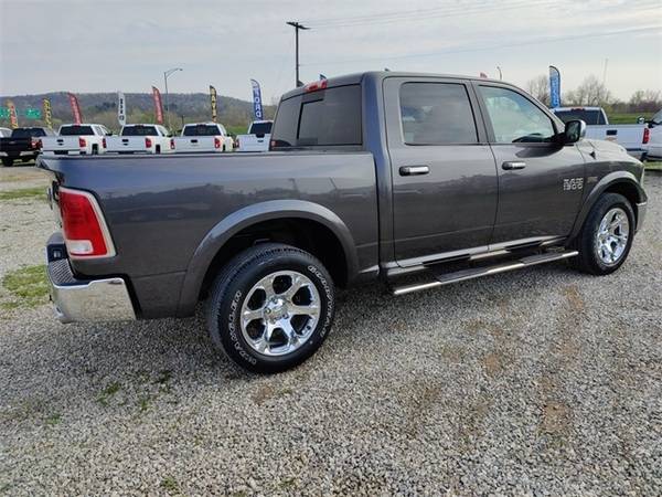 2016 Ram 1500 Laramie - - by dealer - vehicle for sale in Chillicothe, OH – photo 5
