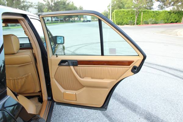 1990 Mercedes Benz 300E - All Original 112k Miles Smogged CLEAN !!!... for sale in Covina, CA – photo 17