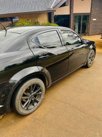 Black Dodge Avenger for sale in Oklahoma City, OK – photo 4