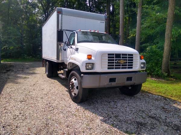 1998 CHEVY C6500 WITH 3000 LB MAXON LIFTGATE - - by for sale in Greenwood, DE – photo 3