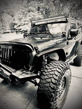 2014 jeep jk freedom Edicion - cars & trucks - by owner - vehicle... for sale in Portage, IL – photo 4