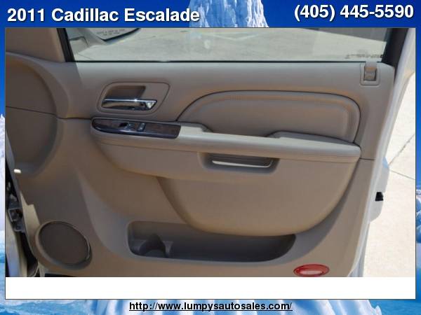 2011 Cadillac Escalade WHOLESALE TO THE PUBLIC FINANCING AVAILABLE for sale in Oklahoma City, OK – photo 10