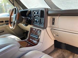 Cadillac Escalade Ext - cars & trucks - by owner - vehicle... for sale in El Cajon, CA – photo 11