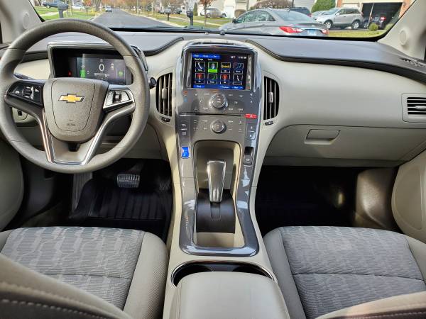 2013 Chevy Volt - Super Clean - cars & trucks - by owner - vehicle... for sale in Carol Stream, IL – photo 14