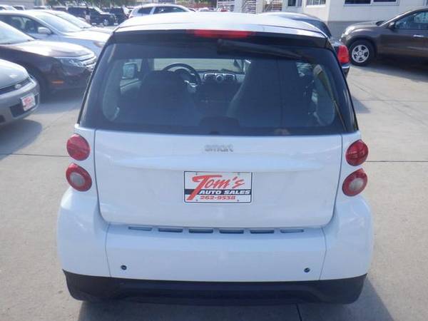 2014 Smart ForTwo Pure - cars & trucks - by dealer - vehicle... for sale in URBANDALE, IA – photo 4