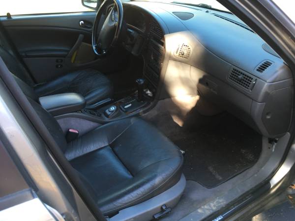 Low Mileage Saab 9-5 SE - cars & trucks - by owner - vehicle... for sale in Manchester, ME – photo 4