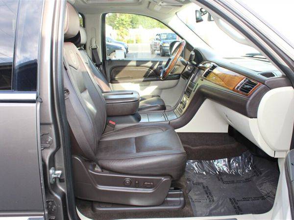 2013 Cadillac Escalade ESV Platinum Edition AWD Platinum Edition 4dr... for sale in Sacramento , CA – photo 16