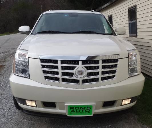 2010 Cadillac Escalade Premium 3rd ROW Used Cars Vermont at Ron s for sale in W. Rutland, Vt, VT – photo 9