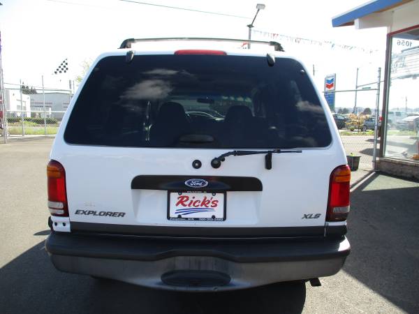 2000 FORD EXPLORER XLS - - by dealer - vehicle for sale in Longview, OR – photo 12