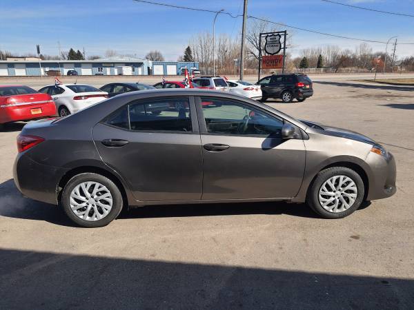 2018 Toyota Corolla - - by dealer - vehicle automotive for sale in Moorhead, ND – photo 6