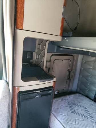 2015 FREIGHTLINER CASCADIA for sale in Bakersfield, CA – photo 6
