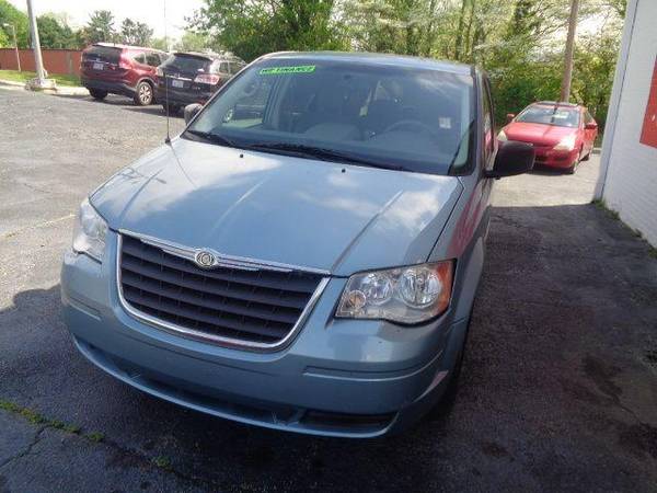 2008 Chrysler Town Country LX ( Buy Here Pay Here ) for sale in High Point, NC – photo 9