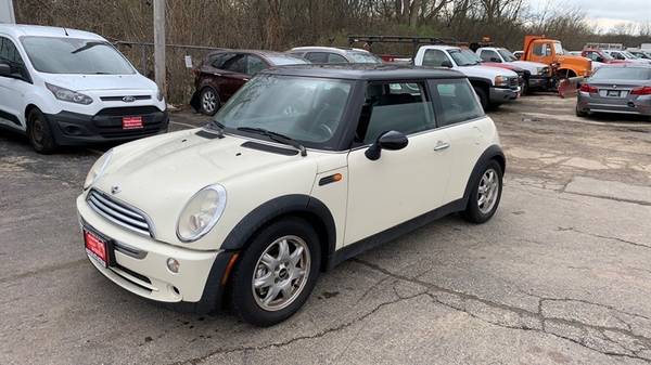 2006 Mini Cooper Base HATCHBACK - - by dealer for sale in Cleves, OH – photo 2