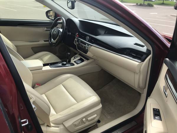 Beautiful 2013 Lexus ES 350! Only 42,000 miles!! for sale in Minneapolis, MN – photo 14