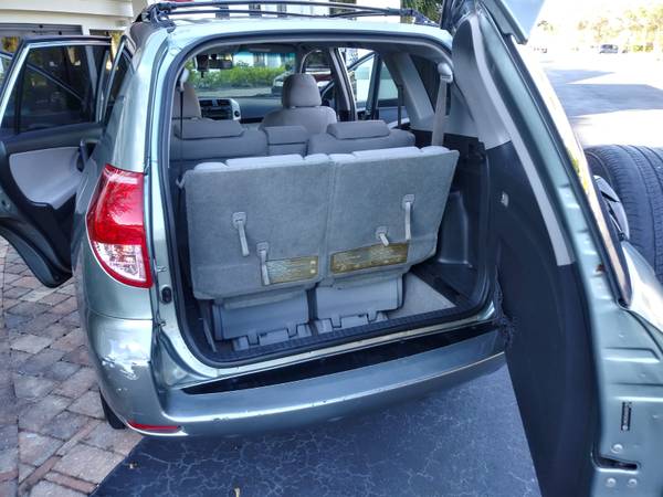 2006 TOYOTA RAV4 2.4L 3ROW - cars & trucks - by owner - vehicle... for sale in Naples, FL – photo 12