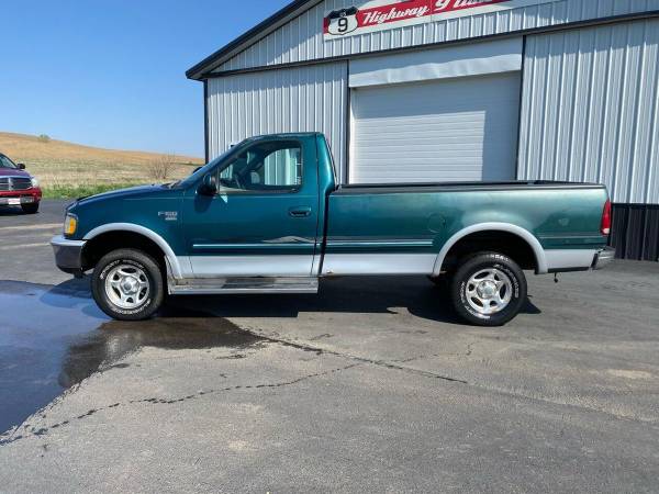 1998 Ford F-150 F150 F 150 Base 2dr 4WD Standard Cab LB 1 Country for sale in Ponca, SD – photo 2
