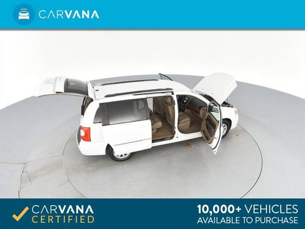2015 Chrysler Town and Country Touring Minivan 4D mini-van WHITE - for sale in Charleston, SC – photo 14