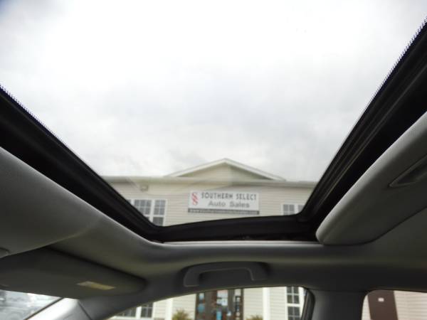 ** 2010 Honda CR-V Leather Interior, Moon Roof** - cars & trucks -... for sale in Medina, OH – photo 15