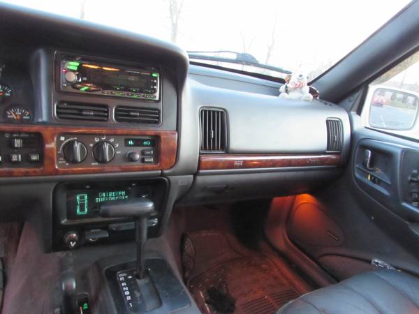 98 Jeep Grand Chrokee Ltd for sale in Reading, MA – photo 7