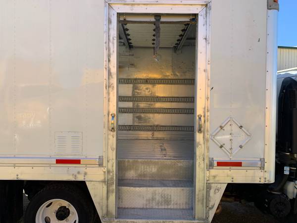 Commercial Trucks-2015 Isuzu NPR-XD 14 Box-Liftgate for sale in Palmetto, FL – photo 9