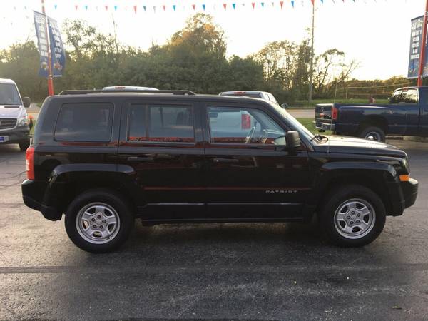 2014 *Jeep* *Patriot* *FWD 4dr Altitude* Black Clear for sale in McHenry, IL – photo 8