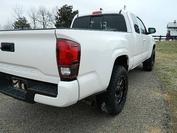 2019 TOYOTA TACOMA 4X4 - - by dealer - vehicle for sale in Staunton, PA – photo 5
