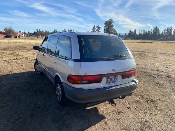 1993 CREAM Toyota Previa Van - cars & trucks - by owner - vehicle... for sale in Bend, OR – photo 12