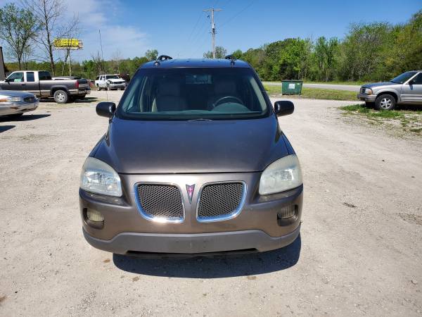 2005 Pontiac Montana EXCELLENT CONDITION ONLY 112, 000 MILES - cars & for sale in New Florence, MO – photo 2
