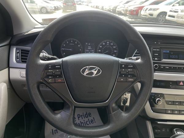 2015 Hyundai Sonata SE - - by dealer - vehicle for sale in Triadelphia, WV – photo 8